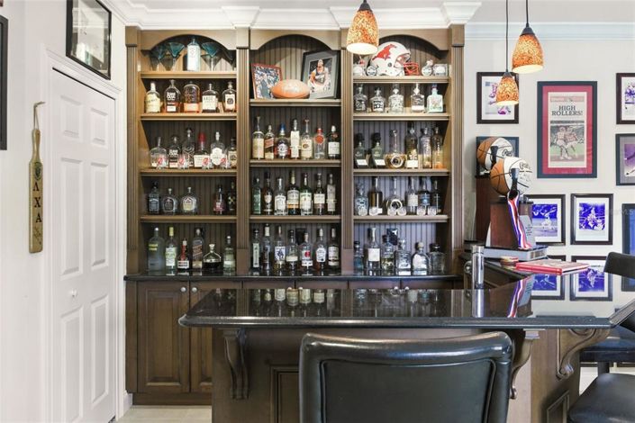 Image No.46-5 Bed Property for sale