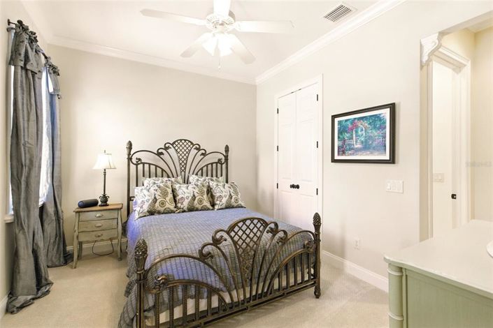 Image No.49-5 Bed Property for sale