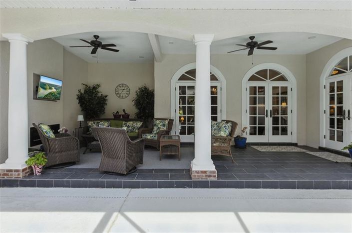 Image No.54-5 Bed Property for sale