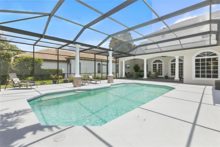 Image No.58-5 Bed Property for sale