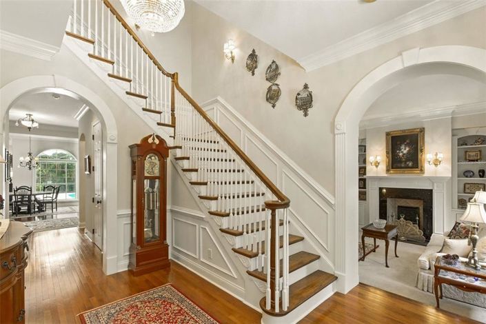 Image No.6-5 Bed Property for sale