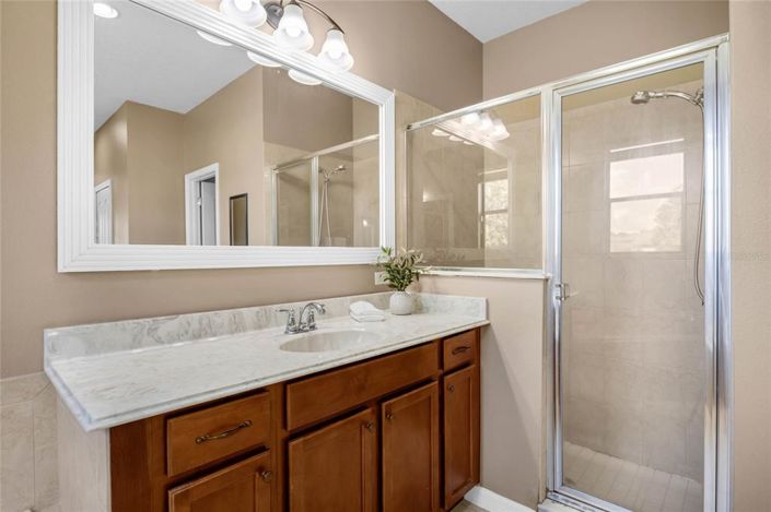 Image No.20-4 Bed Property for sale