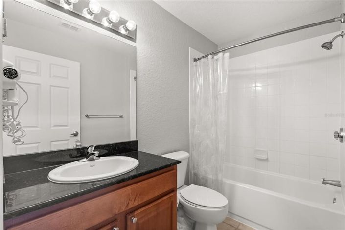 Image No.20-Propriété de 4 chambres à vendre à Orlando