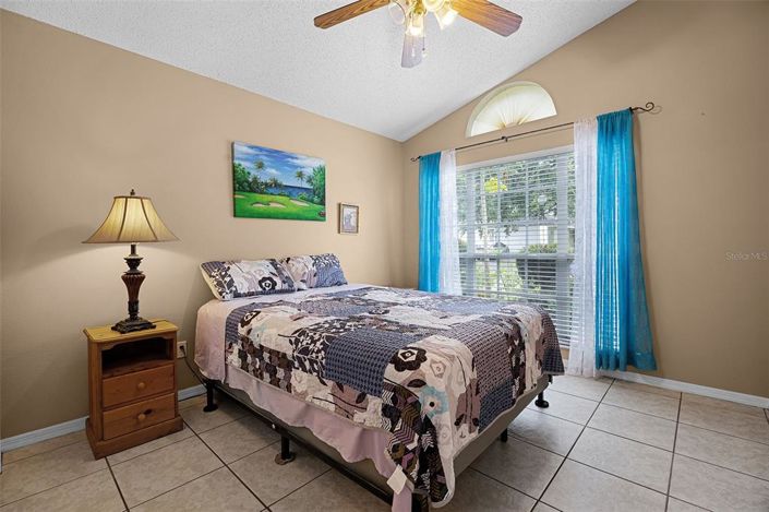 Image No.15-3 Bed Property for sale