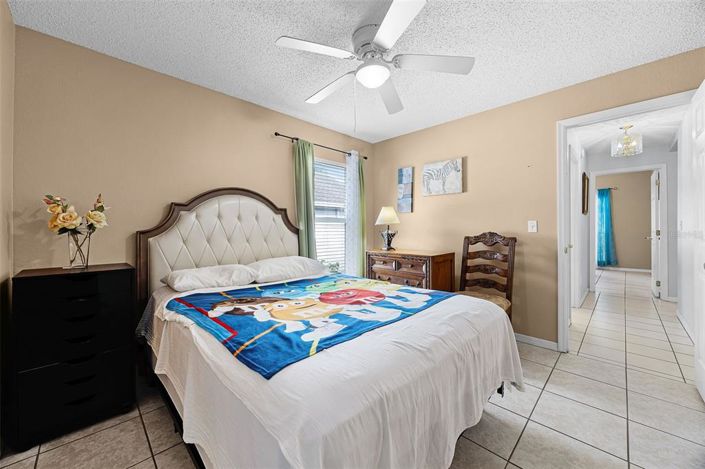 Image No.19-3 Bed Property for sale