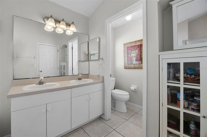 Image No.24-3 Bed Property for sale