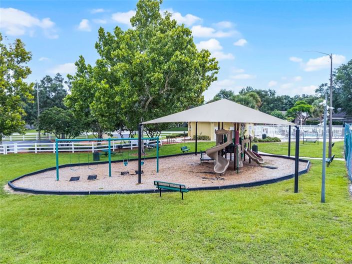 Image No.39-3 Bed Property for sale