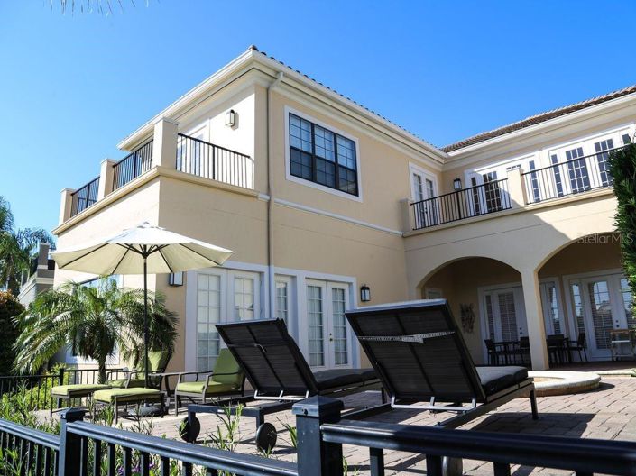 Image No.26-5 Bed Property for sale