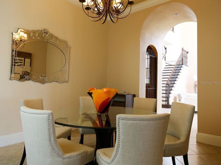 Image No.34-5 Bed Property for sale