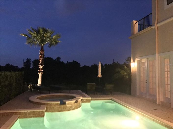 Image No.50-5 Bed Property for sale