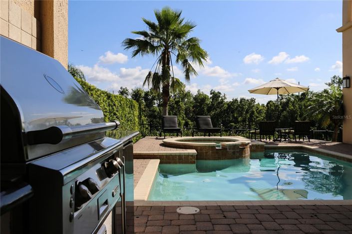 Image No.57-5 Bed Property for sale