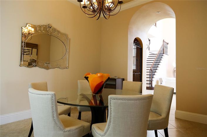 Image No.60-5 Bed Property for sale