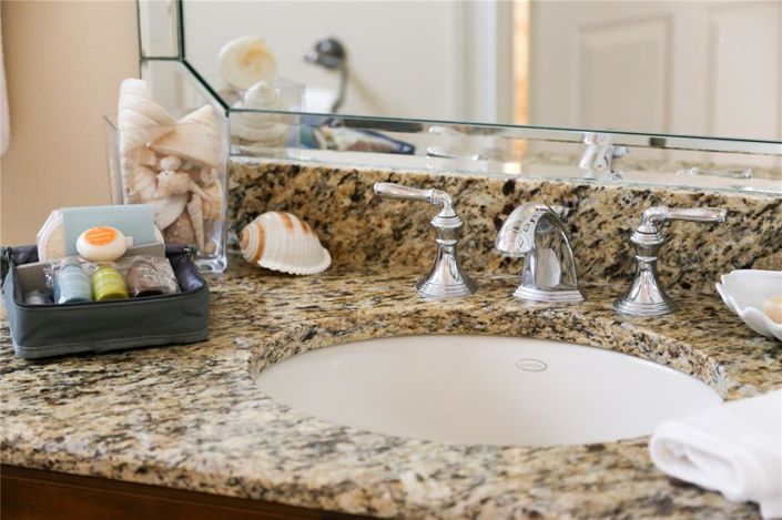 Image No.64-5 Bed Property for sale