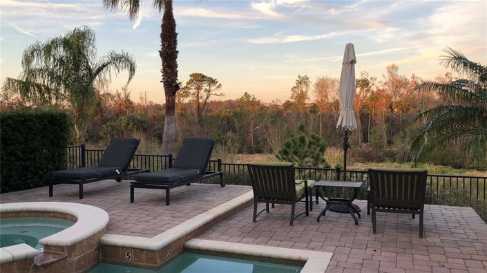 Image No.83-5 Bed Property for sale