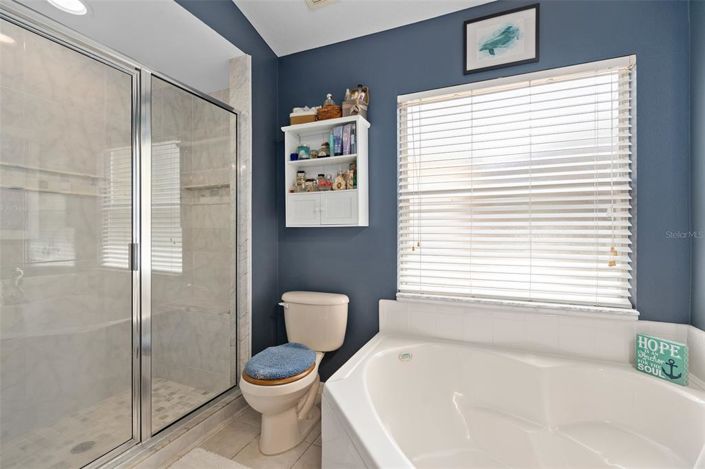 Image No.17-3 Bed Property for sale