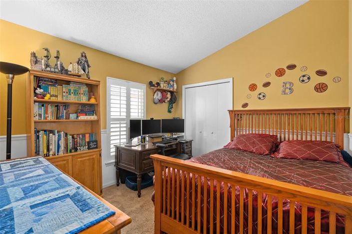 Image No.21-3 Bed Property for sale