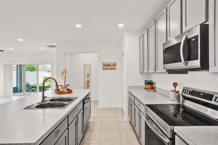 Image No.11-4 Bed Property for sale