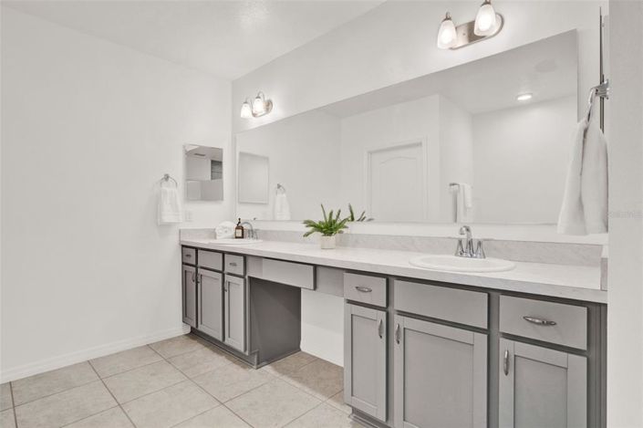 Image No.16-4 Bed Property for sale