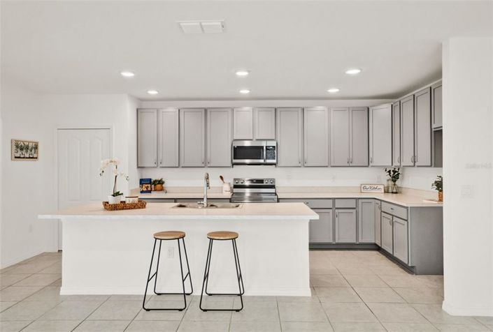 Image No.6-4 Bed Property for sale