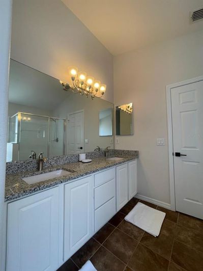 Image No.9-Propriété de 5 chambres à vendre à Kissimmee