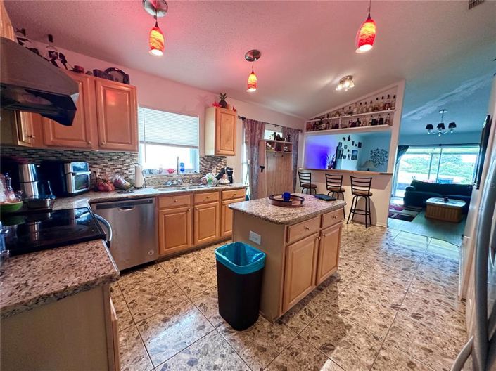 Image No.11-3 Bed Property for sale