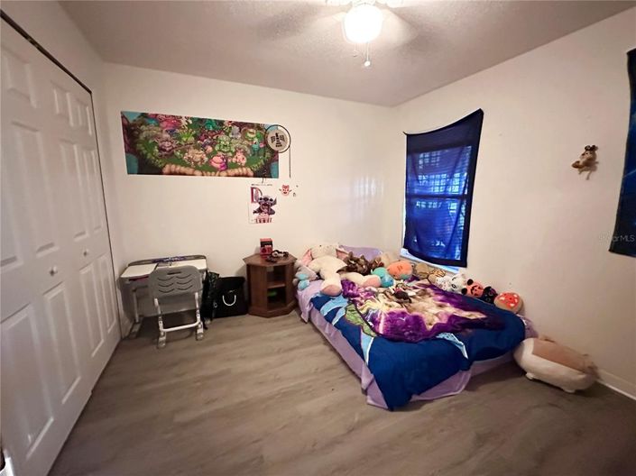 Image No.17-3 Bed Property for sale