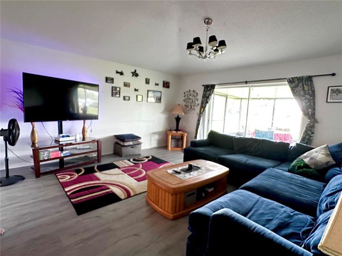 Image No.7-3 Bed Property for sale