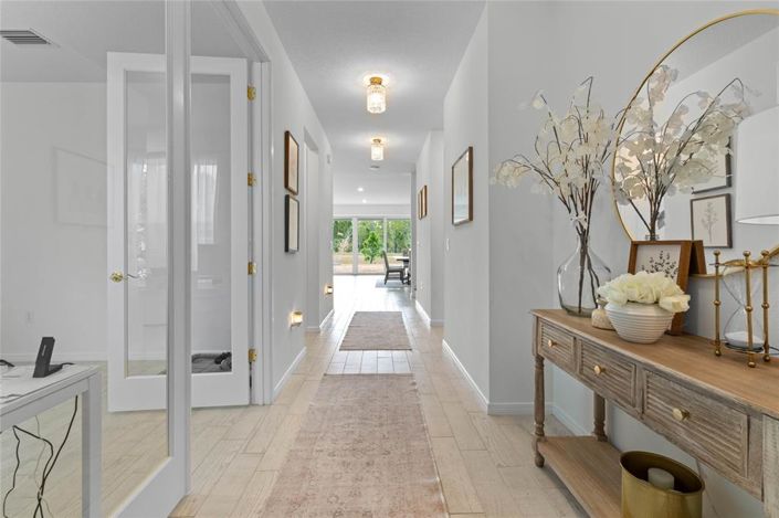 Image No.2-4 Bed Property for sale