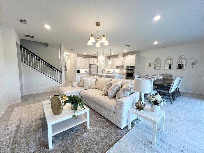 Image No.7-4 Bed Property for sale