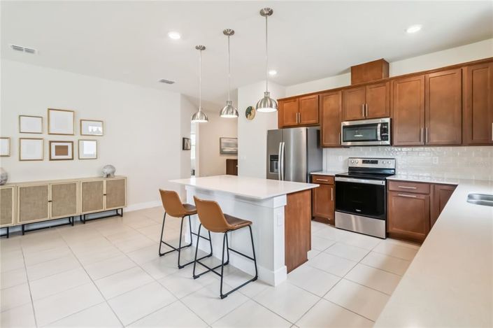 Image No.8-4 Bed Property for sale