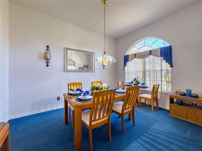 Image No.2-4 Bed Property for sale