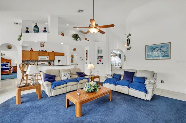 Image No.5-4 Bed Property for sale