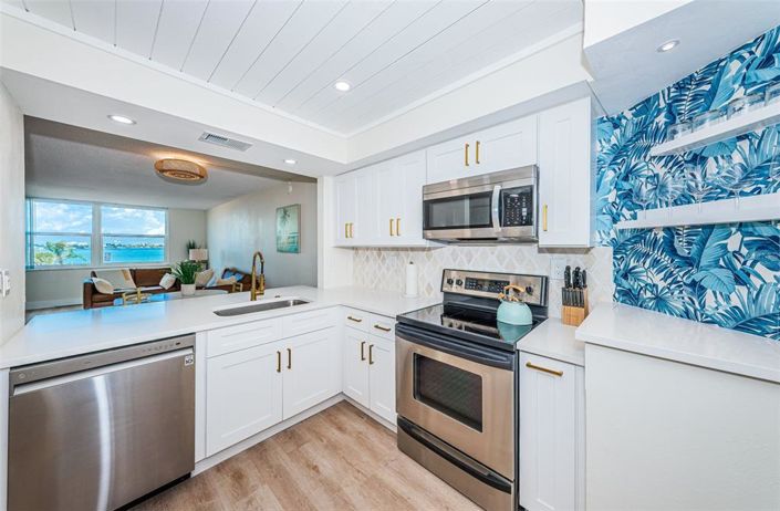 Image No.9-1 Bed Property for sale