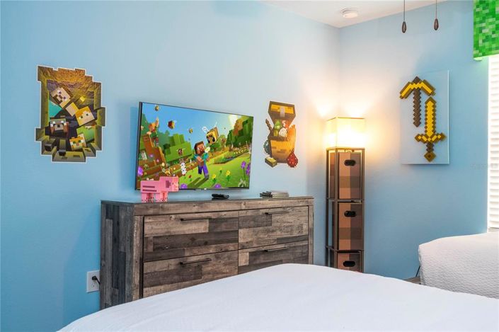 Image No.67-7 Bed Property for sale