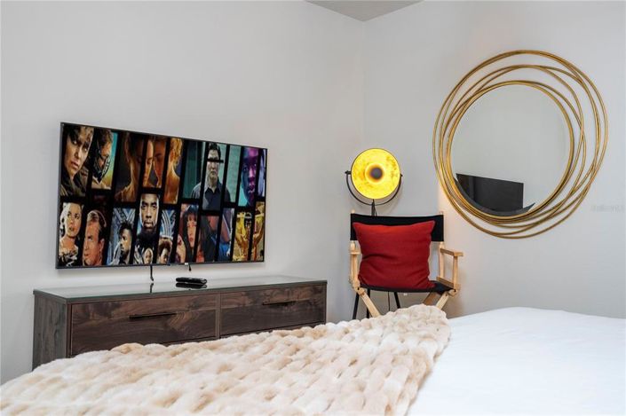 Image No.71-7 Bed Property for sale