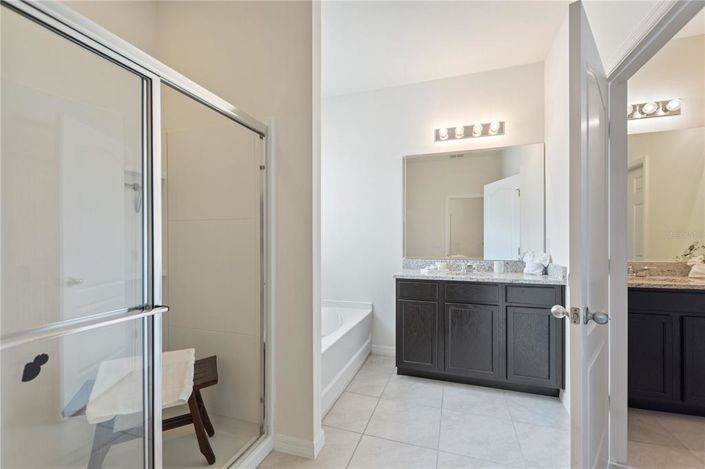 Image No.35-7 Bed Property for sale