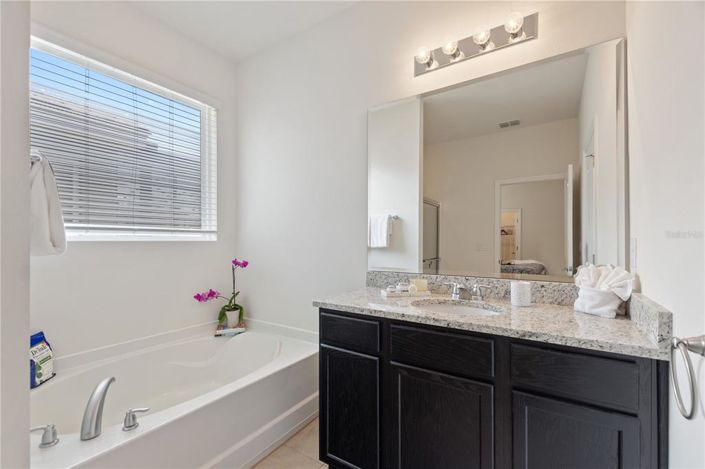 Image No.36-7 Bed Property for sale