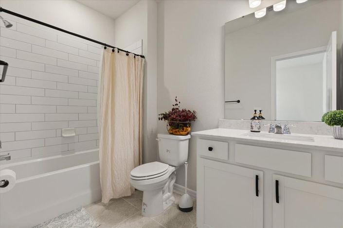 Image No.13-4 Bed Property for sale