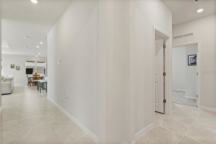 Image No.15-4 Bed Property for sale