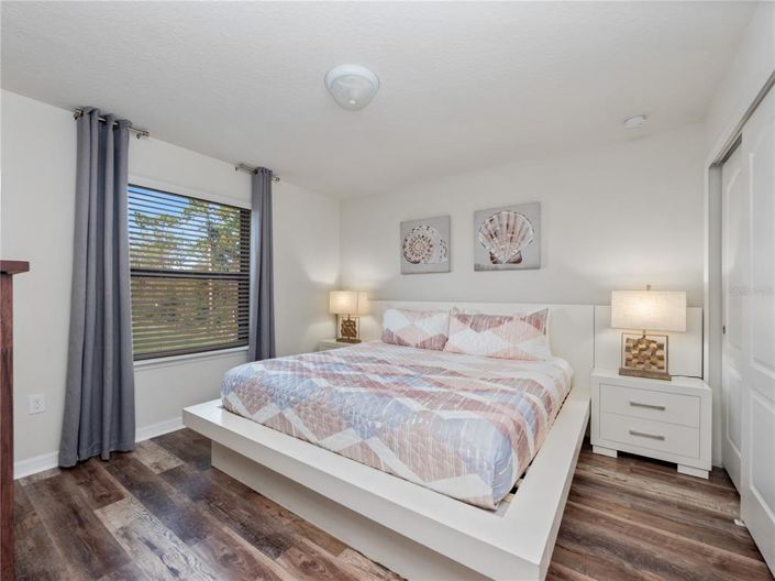 Image No.35-8 Bed Property for sale