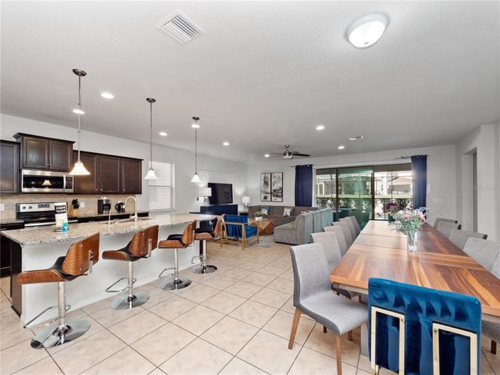 Image No.5-8 Bed Property for sale