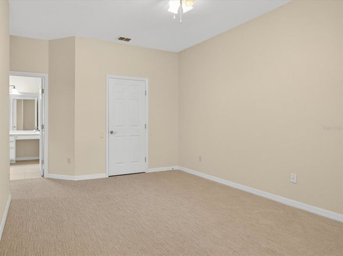 Image No.21-3 Bed Property for sale