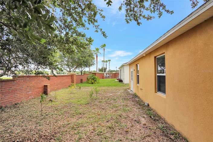 Image No.28-3 Bed Property for sale