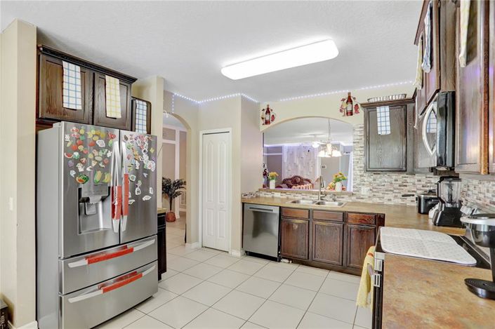 Image No.8-3 Bed Property for sale