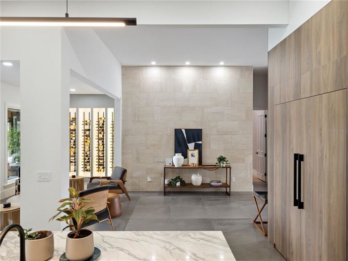 Image No.17-4 Bed Property for sale