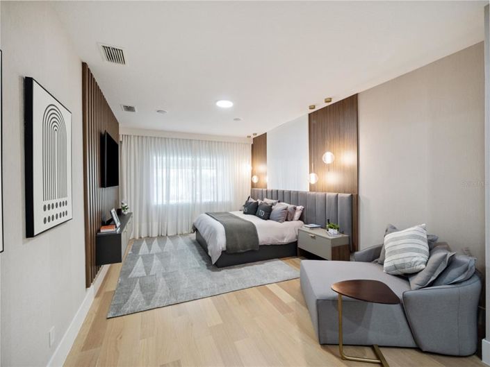 Image No.20-4 Bed Property for sale