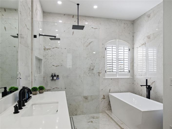 Image No.23-4 Bed Property for sale