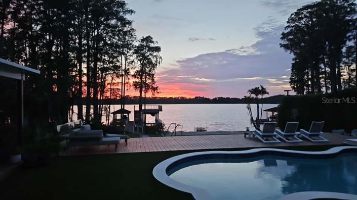 Image No.4-4 Bed Property for sale