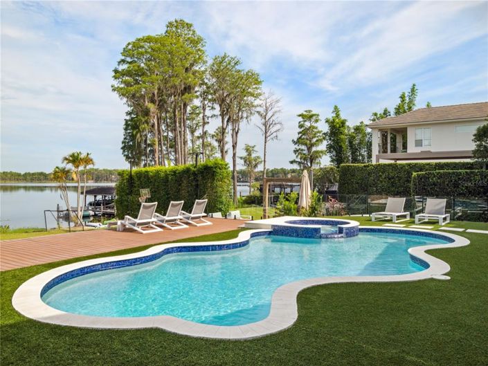 Image No.43-4 Bed Property for sale