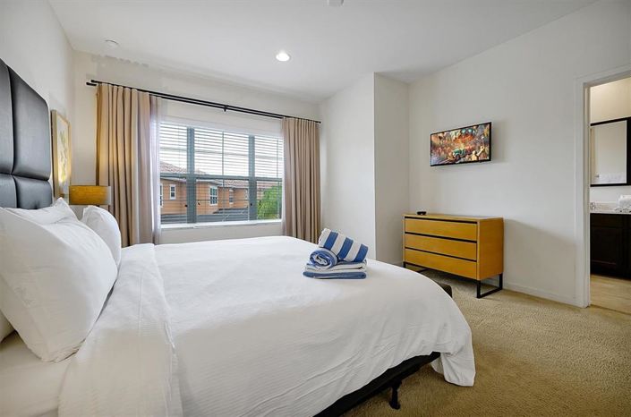 Image No.20-2 Bed Townhouse for sale